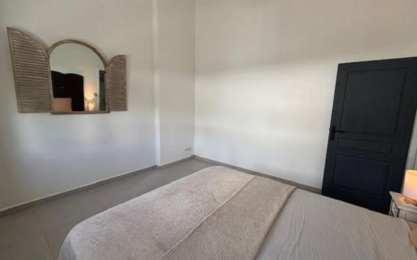 Appartement à louer    3 pièces •  Le Moule