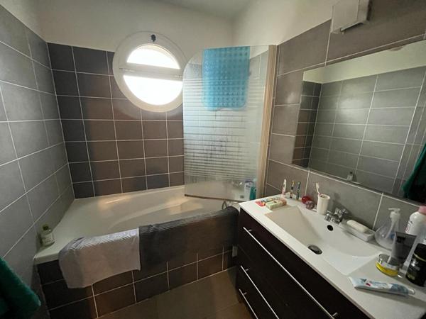 CENTRE VILLE DE MEAUX F3 avec terrasse de 30 m2