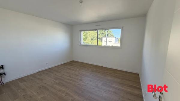 Maison 6 pièce(s)