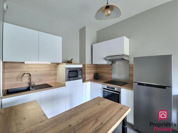 ST MEDARD EN JALLES Centre - T2 en rez-de-jardin avec jardin privatif et parking sécurisé