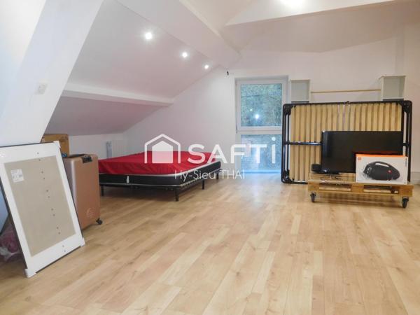 Maison de village, 2 étages, 5 pièces, jardin , garage à Nantua (01130)