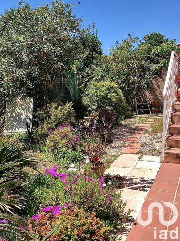 Maison traditionnelle 4 pièces de 101 m² à Sanary-sur-Mer (83110)