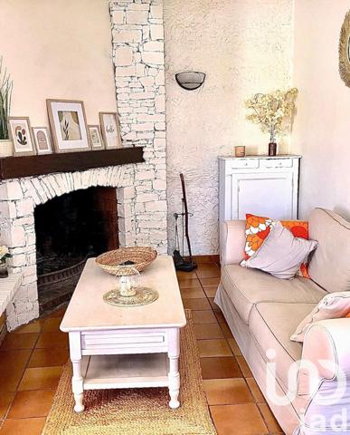 Maison traditionnelle 4 pièces de 101 m² à Sanary-sur-Mer (83110)