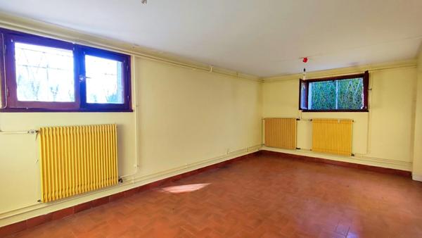 TALANT (21) MAISON A VENDRE - 7 pièces - Fort Potentiel