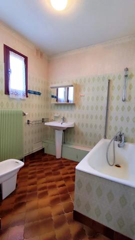 TALANT (21) MAISON A VENDRE - 7 pièces - Fort Potentiel