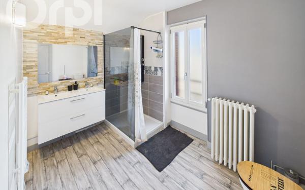 Maison à vendre    6 pièces •  Vierzon