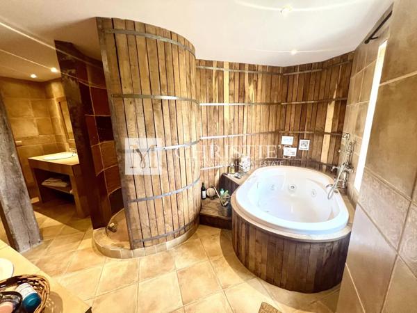 Près de Fezensac – Ferme restaurée avec soin dans un endroit paisible avec vue sur les vallées et les Pyrénées