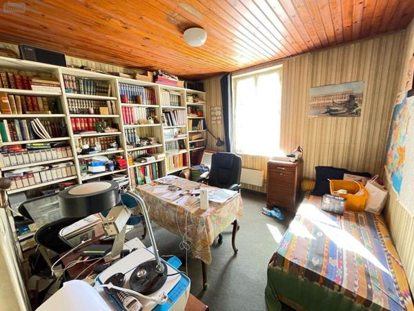 Immeuble à vendre à Manosque dans les Alpes-de-Haute-Provence (04100), ref : 025/1932   
Centre ville