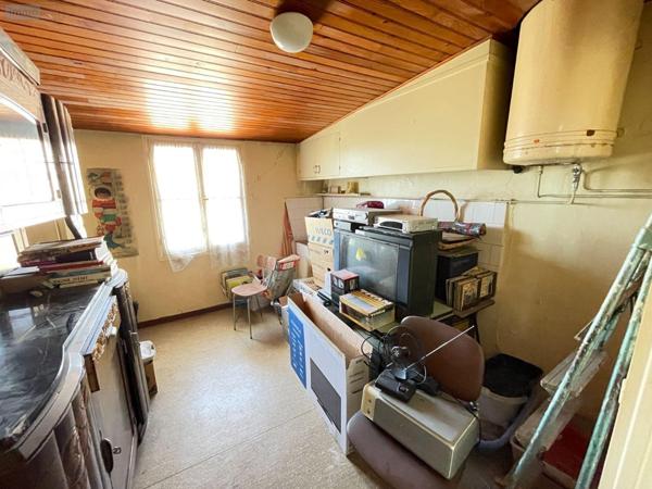 Immeuble à vendre à Manosque dans les Alpes-de-Haute-Provence (04100), ref : 025/1932   
Centre ville