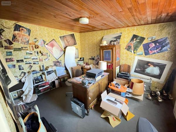 Immeuble à vendre à Manosque dans les Alpes-de-Haute-Provence (04100), ref : 025/1932   
Centre ville