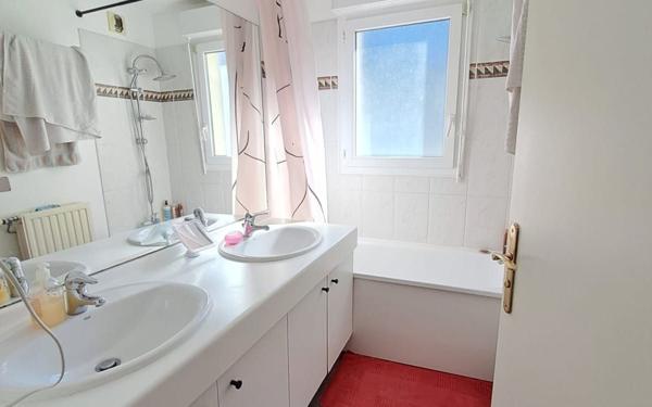 Appartement à louer    3 pièces •  Lognes