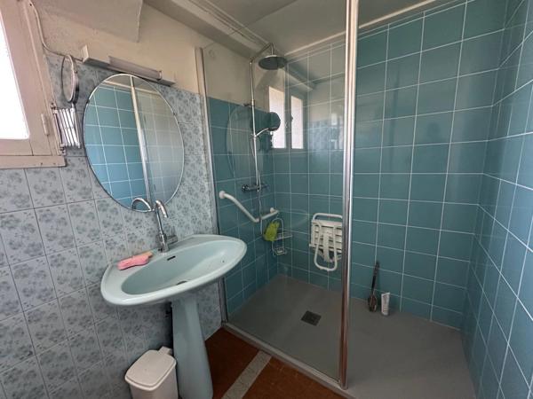 Vente                                                      Ferme
                        
                                         154 m2                     à Adriers