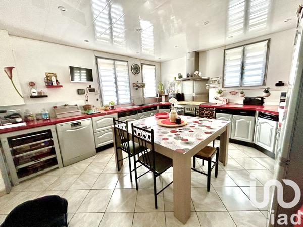 Maison à vendre 7 pièces 155 m² Fouchères