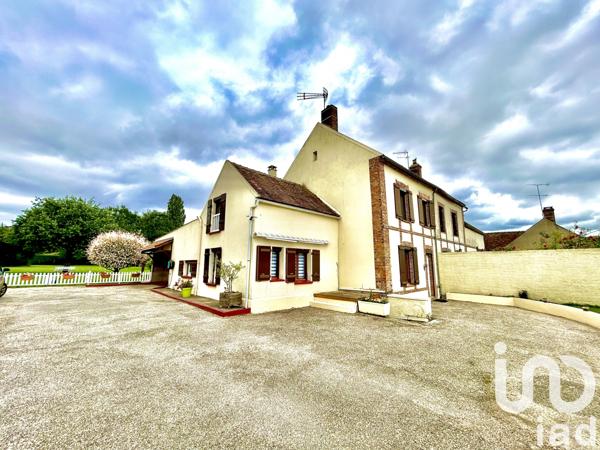 Maison à vendre 7 pièces 155 m² Fouchères