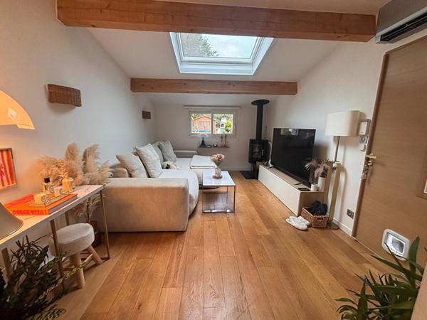 Maison Simiane Collongue 3 pièce(s) - jardin - piscine - Calme absolu.