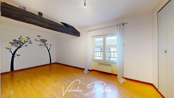 SECTEUR CARCASSONNE - IMMEUBLE MIXTE, COMMERCE LOUE, LOGEMENT LIBRE