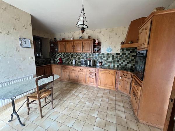 Maisons - 180m² - 9 pièces