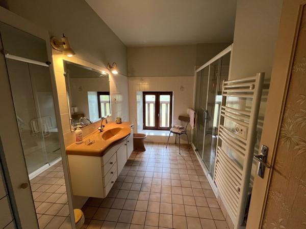 Maisons - 180m² - 9 pièces