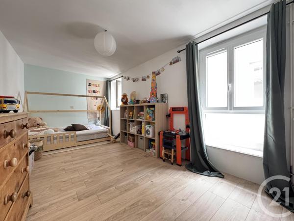 Appartement F4 à vendre  4 pièces - 135,06 m2 ST AFFRIQUE - 12