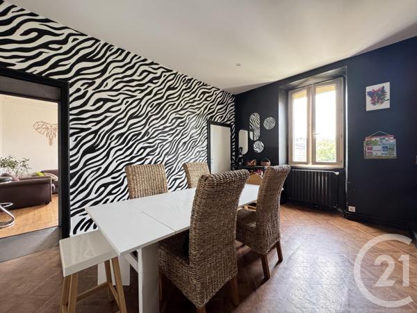 Appartement F4 à vendre  4 pièces - 135,06 m2 ST AFFRIQUE - 12