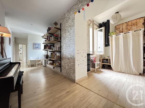 Appartement F4 à vendre  4 pièces - 135,06 m2 ST AFFRIQUE - 12