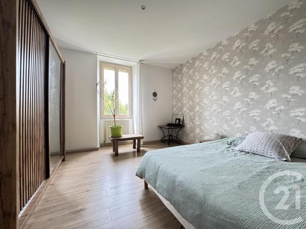 Appartement F4 à vendre  4 pièces - 135,06 m2 ST AFFRIQUE - 12