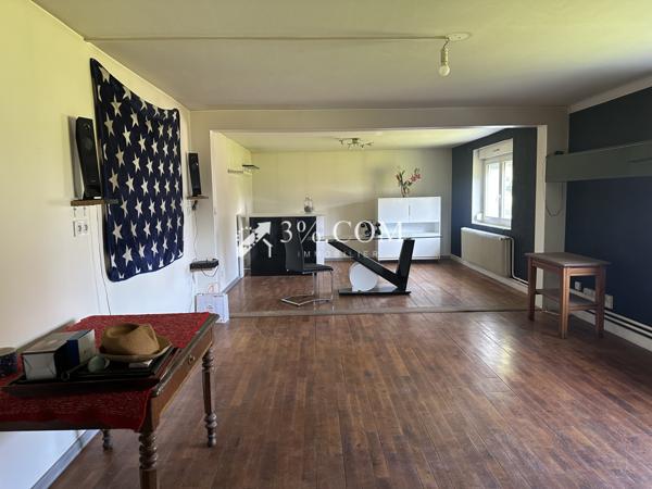 Maison 4 pièce(s) 1 chambre(s) 106 m²