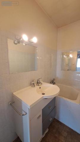 Maison à vendre à Montbrison dans la Loire (42600), ref : 090/438   
MONTBRISON - Centre ville