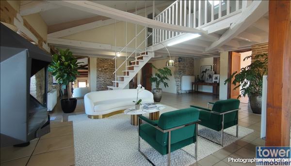 DUPLEX 103 M2 donnant sur COUR - HAUT BD GAMBETTA CAHORS 46000