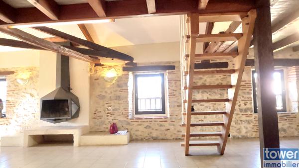 DUPLEX 103 M2 donnant sur COUR - HAUT BD GAMBETTA CAHORS 46000