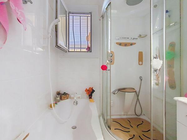 Saint-Aygulf Villa plain-pied 3 chambres garage piscine boulodrome