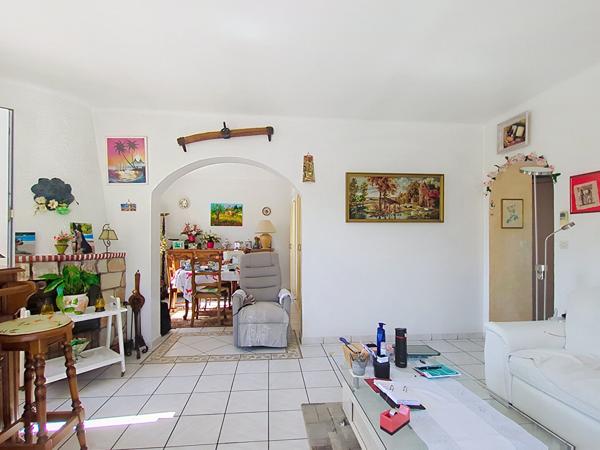 Saint-Aygulf Villa plain-pied 3 chambres garage piscine boulodrome