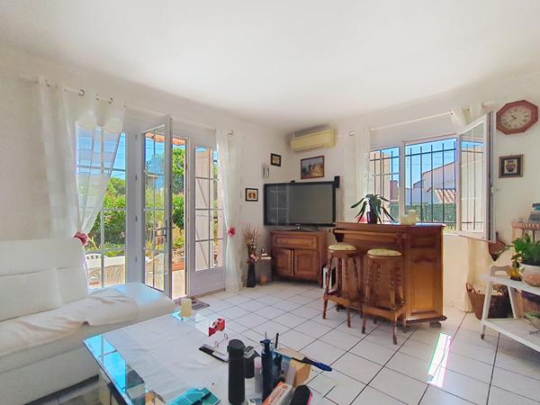 Saint-Aygulf Villa plain-pied 3 chambres garage piscine boulodrome