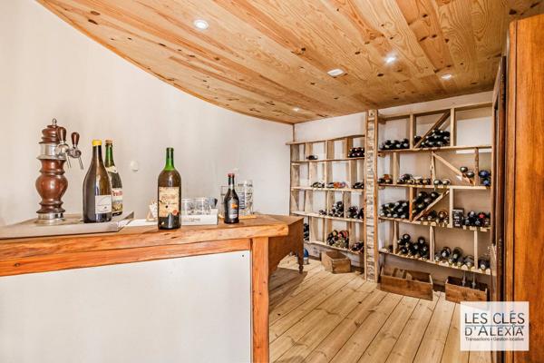 Maison de caractère avec grand terrain de 4 600 m² et nombreuses prestations