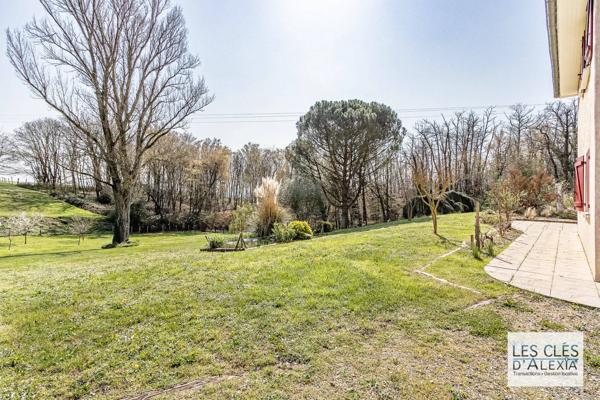 Maison de caractère avec grand terrain de 4 600 m² et nombreuses prestations