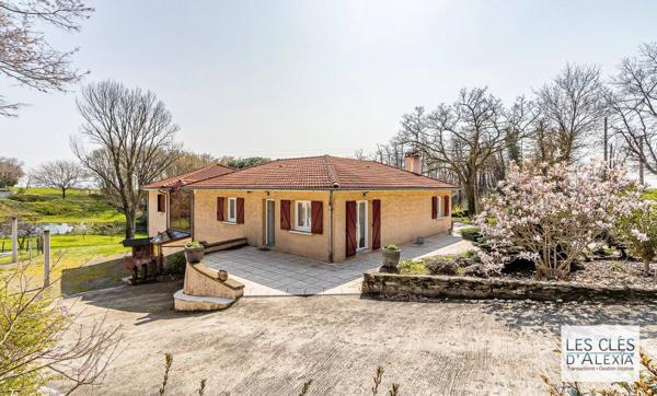 Maison de caractère avec grand terrain de 4 600 m² et nombreuses prestations
