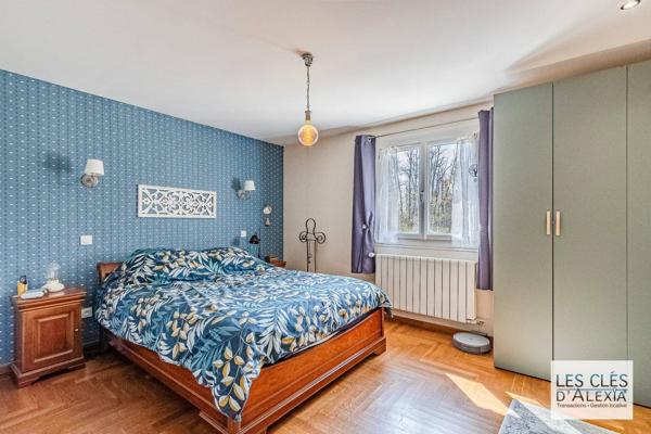 Maison de caractère avec grand terrain de 4 600 m² et nombreuses prestations