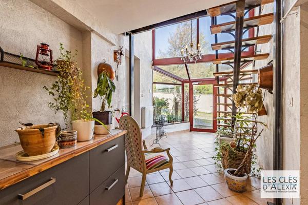 Maison de caractère avec grand terrain de 4 600 m² et nombreuses prestations