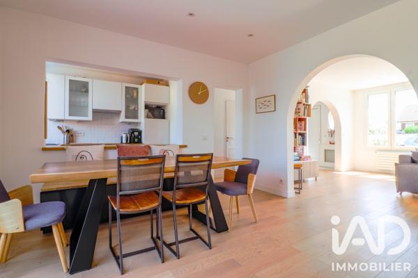 Location maison 7 pièces 150 m² Magny-les-Hameaux
