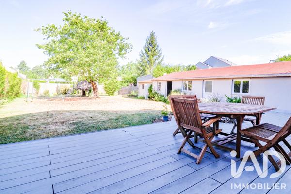 Location maison 7 pièces 150 m² Magny-les-Hameaux