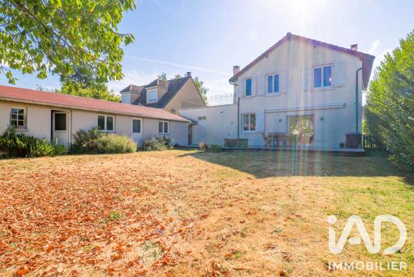 Location maison 7 pièces 150 m² Magny-les-Hameaux