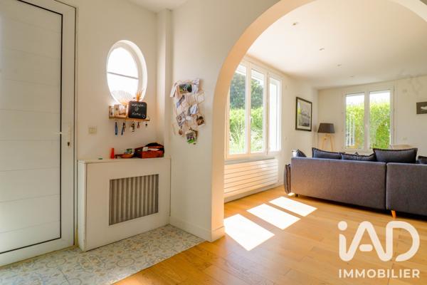 Location maison 7 pièces 150 m² Magny-les-Hameaux