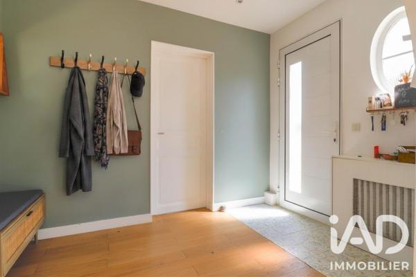 Location maison 7 pièces 150 m² Magny-les-Hameaux