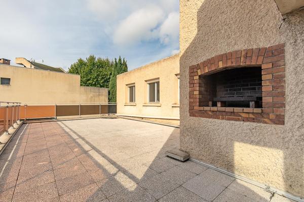 A vendre appartement de type 5 avec terrasse à Marseille - Saint Marguerite