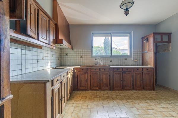 A vendre appartement de type 5 avec terrasse à Marseille - Saint Marguerite