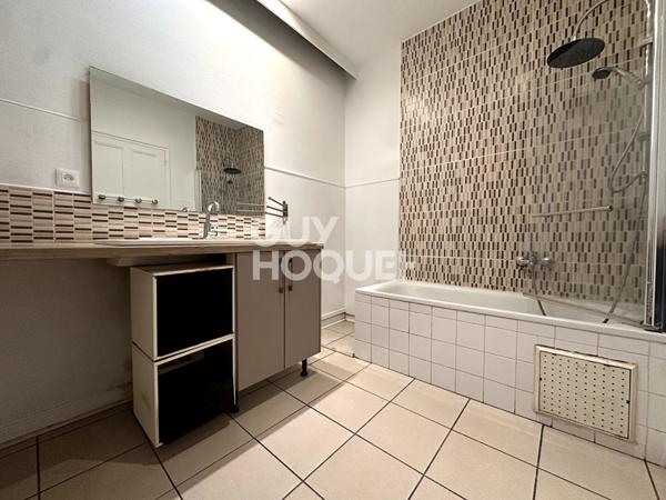 EXCLUSIVITE - A vendre à Perpignan (66000) Quartier Saint-Martin Appartement F5 - 100 m² - 1er étage - 2 terrasses et caves.