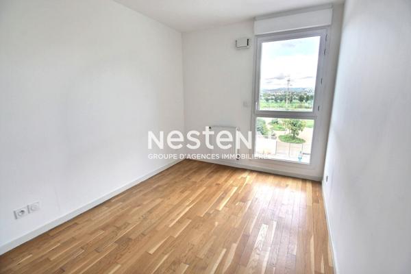 NESTENN#VENISSIEUX#MOULIN A VENT#LIMITE LYON 8°#APPARTEMENT#T3#TERRASSE#GARAGE#TRAMWAY T4 ET T5#GARE#BUS#METRO#COMMERCES#ECOLES#COLLEGES#COMPLEXE SPORTIF