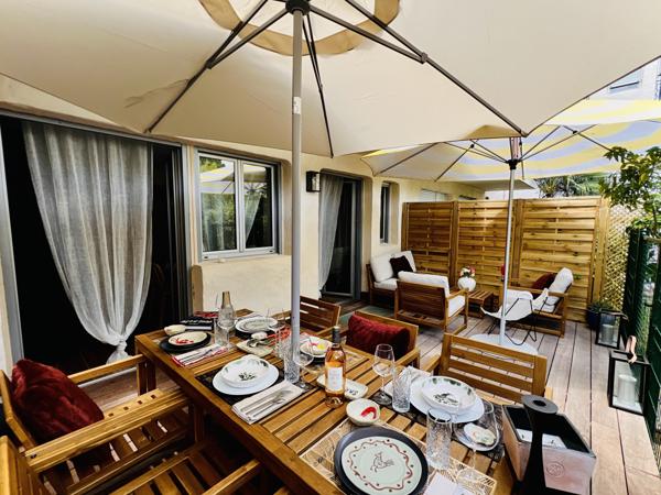 Saint-Tropez (83990) Saint-Tropez, très beau T4 avec terrasse, à proximité du centre.