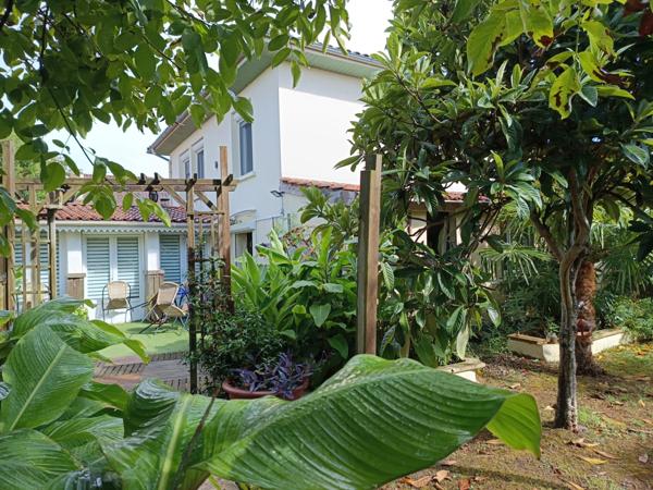 MAISON 4 CHAMBRES SUR DEUX NIVEAUX CENTRE VILLE