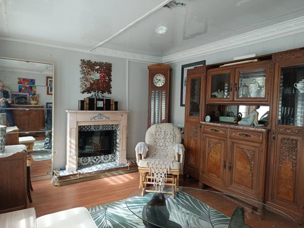 MAISON 4 CHAMBRES SUR DEUX NIVEAUX CENTRE VILLE